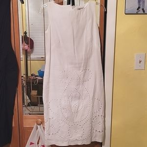 Lined white shift dress with pattern